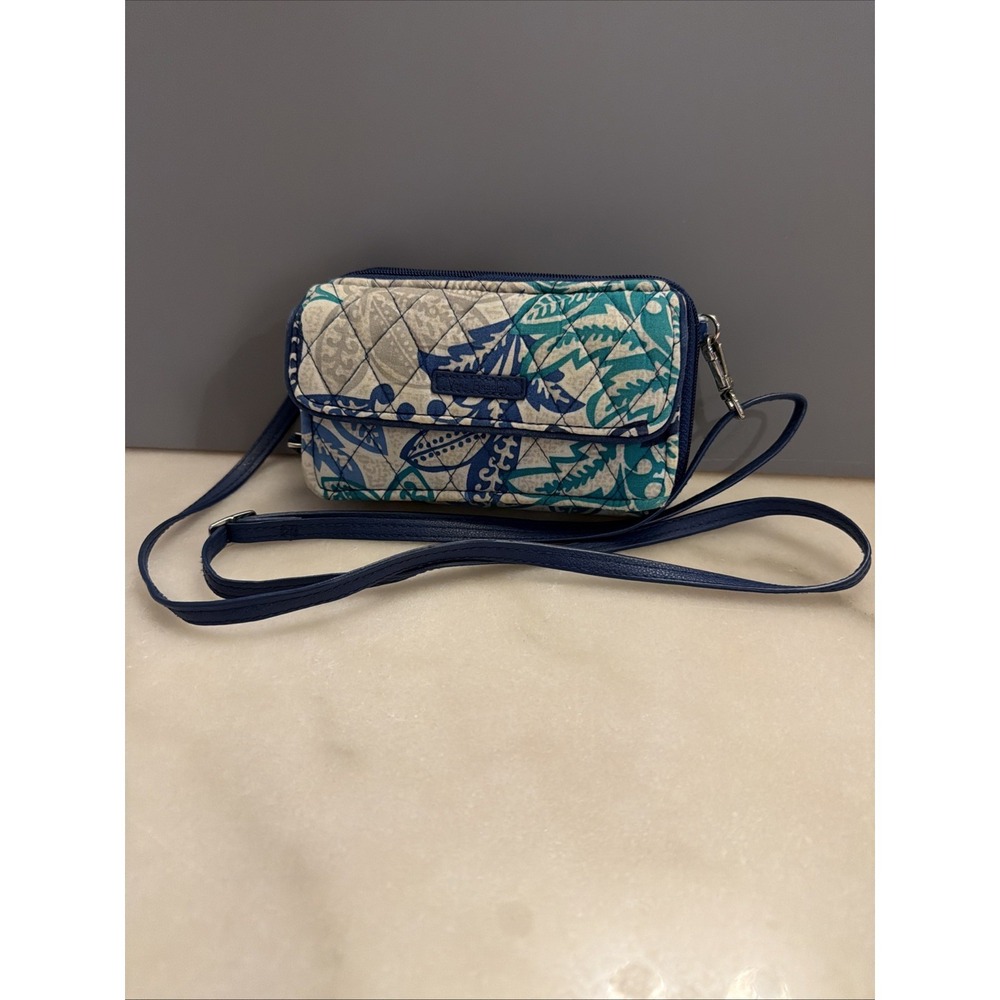 Vera Bradley All in One Zip Wallet Crossbody "Santiago" Retired Pattern 2017